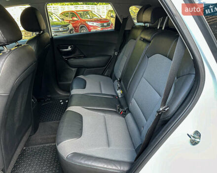 Білий Кіа Niro, об'ємом двигуна 0 л та пробігом 204 тис. км за 17800 $, фото 86 на Automoto.ua