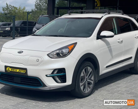 Білий Кіа Niro, об'ємом двигуна 64 л та пробігом 103 тис. км за 20400 $, фото 4 на Automoto.ua