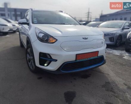 Белый Киа Niro, объемом двигателя 0 л и пробегом 105 тыс. км за 17555 $, фото 26 на Automoto.ua
