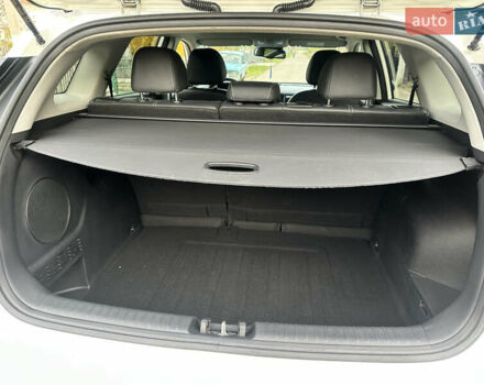 Киа Niro 2019 в Луцке на Automoto.ua Белый Киа Niro, объемом двигателя 0 л и пробегом 176 тыс. км за 15900 $, фото 15 на Automoto.ua