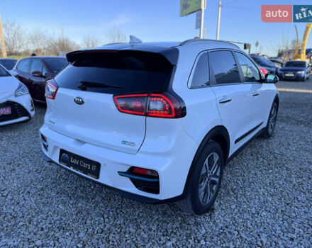Белый Киа Niro, объемом двигателя 0 л и пробегом 210 тыс. км за 15900 $, фото 12 на Automoto.ua