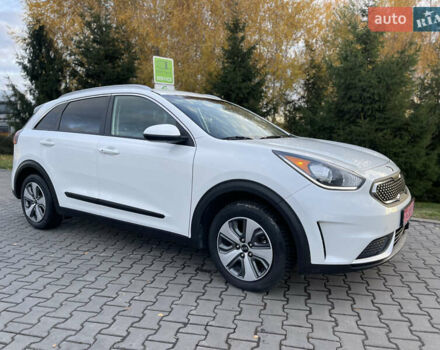Киа Niro 2019 в Луцке на Automoto.ua Белый Киа Niro, объемом двигателя 1.58 л и пробегом 212 тыс. км за 15999 $, фото 4 на Automoto.ua