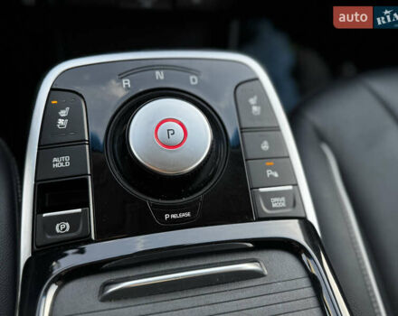 Білий Кіа Niro, об'ємом двигуна 0 л та пробігом 74 тис. км за 18700 $, фото 37 на Automoto.ua