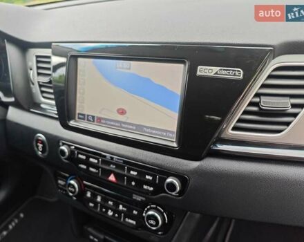 Белый Киа Niro, объемом двигателя 0 л и пробегом 162 тыс. км за 17300 $, фото 37 на Automoto.ua