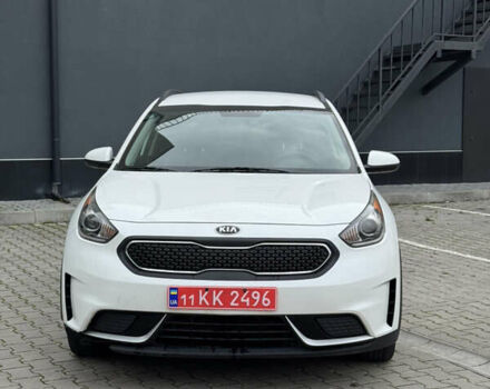 Киа Niro 2019 в Хмельницком на Automoto.ua Белый Киа Niro, объемом двигателя 1.6 л и пробегом 320 тыс. км за 12400 $, фото 3 на Automoto.ua
