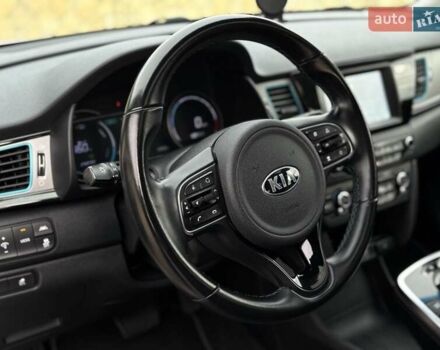 Белый Киа Niro, объемом двигателя 0 л и пробегом 100 тыс. км за 18999 $, фото 41 на Automoto.ua