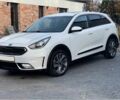 Киа Niro 2019 в Киеве на Automoto.ua Белый Киа Niro, объемом двигателя 1.6 л и пробегом 114 тыс. км за 11400 $, фото 1 на Automoto.ua
