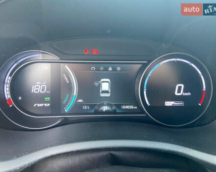 Білий Кіа Niro, об'ємом двигуна 0 л та пробігом 164 тис. км за 13500 $, фото 12 на Automoto.ua