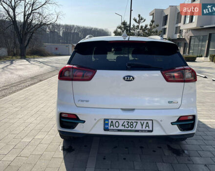 Белый Киа Niro, объемом двигателя 0 л и пробегом 143 тыс. км за 16900 $, фото 24 на Automoto.ua