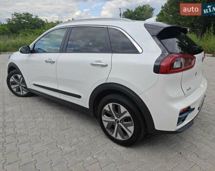 Белый Киа Niro, объемом двигателя 0 л и пробегом 162 тыс. км за 17300 $, фото 29 на Automoto.ua