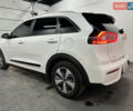 Белый Киа Niro, объемом двигателя 1.58 л и пробегом 103 тыс. км за 16500 $, фото 3 на Automoto.ua