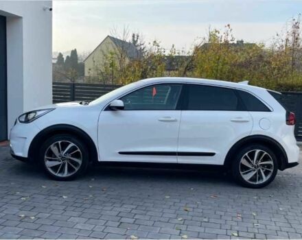 Киа Niro 2019 в Киеве на Automoto.ua Белый Киа Niro, объемом двигателя 1.6 л и пробегом 114 тыс. км за 11400 $, фото 7 на Automoto.ua