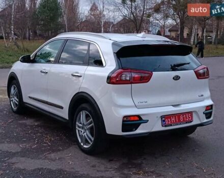 Білий Кіа Niro, об'ємом двигуна 0 л та пробігом 210 тис. км за 17600 $, фото 25 на Automoto.ua