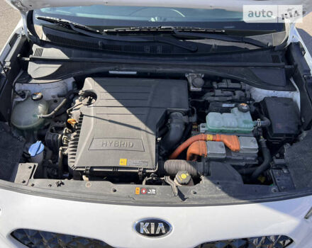 Киа Niro 2019 в Киеве на Automoto.ua Белый Киа Niro, объемом двигателя 1.59 л и пробегом 51 тыс. км за 19500 $, фото 17 на Automoto.ua