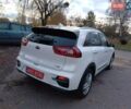 Білий Кіа Niro, об'ємом двигуна 0 л та пробігом 210 тис. км за 17600 $, фото 26 на Automoto.ua