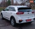 Білий Кіа Niro, об'ємом двигуна 0 л та пробігом 210 тис. км за 17600 $, фото 23 на Automoto.ua