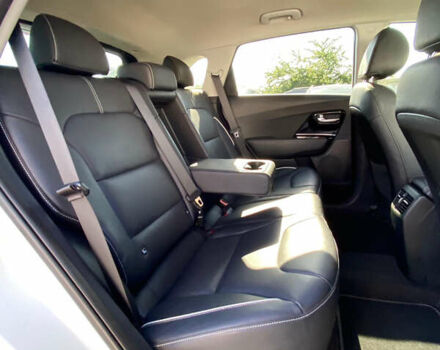 Белый Киа Niro, объемом двигателя 0 л и пробегом 70 тыс. км за 18850 $, фото 31 на Automoto.ua