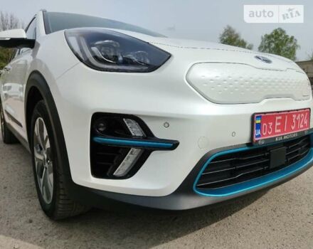 Білий Кіа Niro, об'ємом двигуна 0 л та пробігом 137 тис. км за 19990 $, фото 3 на Automoto.ua