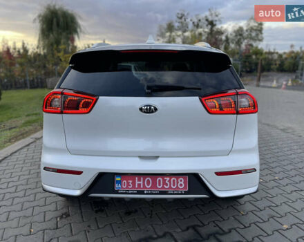 Киа Niro 2019 в Луцке на Automoto.ua Белый Киа Niro, объемом двигателя 1.58 л и пробегом 212 тыс. км за 15999 $, фото 8 на Automoto.ua