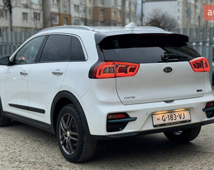 Білий Кіа Niro, об'ємом двигуна 0 л та пробігом 124 тис. км за 16999 $, фото 6 на Automoto.ua