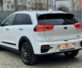 Білий Кіа Niro, об'ємом двигуна 0 л та пробігом 124 тис. км за 16999 $, фото 6 на Automoto.ua