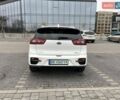 Белый Киа Niro, объемом двигателя 0 л и пробегом 150 тыс. км за 18000 $, фото 6 на Automoto.ua