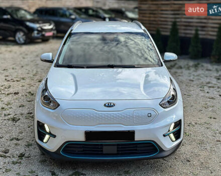Білий Кіа Niro, об'ємом двигуна 0 л та пробігом 204 тис. км за 17800 $, фото 11 на Automoto.ua