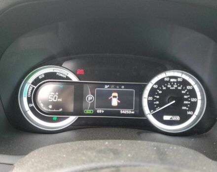 Білий Кіа Niro, об'ємом двигуна 1.6 л та пробігом 86 тис. км за 4100 $, фото 8 на Automoto.ua