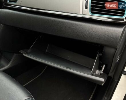 Белый Киа Niro, объемом двигателя 0 л и пробегом 100 тыс. км за 18999 $, фото 57 на Automoto.ua