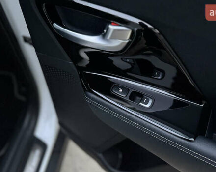 Білий Кіа Niro, об'ємом двигуна 0 л та пробігом 124 тис. км за 16999 $, фото 31 на Automoto.ua