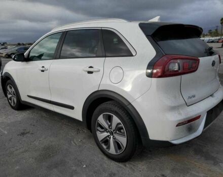 Білий Кіа Niro, об'ємом двигуна 1.6 л та пробігом 86 тис. км за 4100 $, фото 1 на Automoto.ua