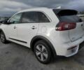 Білий Кіа Niro, об'ємом двигуна 1.6 л та пробігом 86 тис. км за 4100 $, фото 1 на Automoto.ua