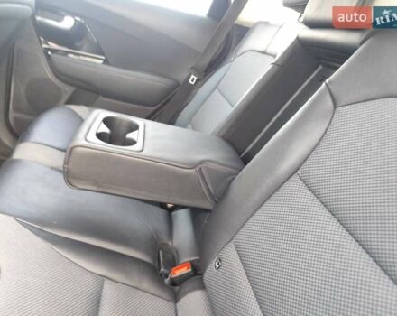 Белый Киа Niro, объемом двигателя 0 л и пробегом 105 тыс. км за 17555 $, фото 44 на Automoto.ua