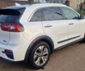 Киа Niro 2019 в Дубно на Automoto.ua Белый Киа Niro, объемом двигателя 0 л и пробегом 173 тыс. км за 17400 $, фото 1 на Automoto.ua