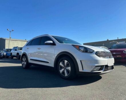 Білий Кіа Niro, об'ємом двигуна 1.6 л та пробігом 34 тис. км за 9700 $, фото 2 на Automoto.ua