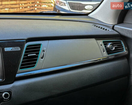 Білий Кіа Niro, об'ємом двигуна 0 л та пробігом 204 тис. км за 17800 $, фото 96 на Automoto.ua