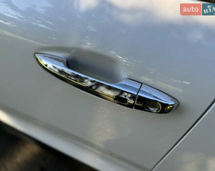 Белый Киа Niro, объемом двигателя 0 л и пробегом 147 тыс. км за 18500 $, фото 13 на Automoto.ua