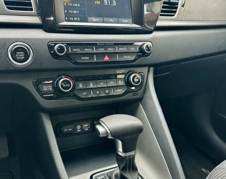 Белый Киа Niro, объемом двигателя 1.6 л и пробегом 213 тыс. км за 16500 $, фото 34 на Automoto.ua