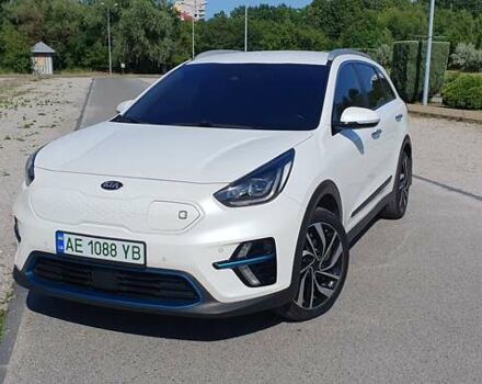 Белый Киа Niro, объемом двигателя 0 л и пробегом 199 тыс. км за 20000 $, фото 1 на Automoto.ua