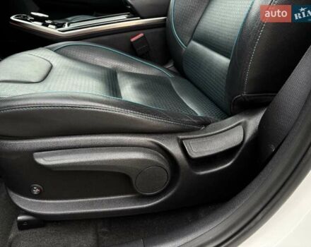 Белый Киа Niro, объемом двигателя 0 л и пробегом 100 тыс. км за 18999 $, фото 37 на Automoto.ua