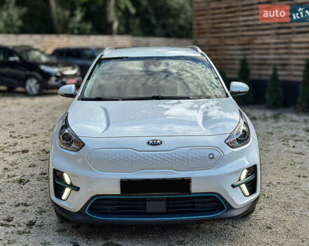 Білий Кіа Niro, об'ємом двигуна 0 л та пробігом 204 тис. км за 17800 $, фото 10 на Automoto.ua