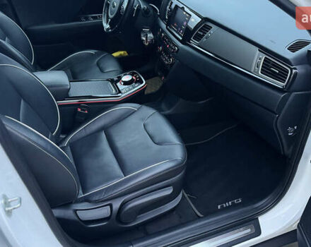 Білий Кіа Niro, об'ємом двигуна 0 л та пробігом 124 тис. км за 16999 $, фото 33 на Automoto.ua