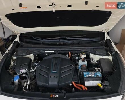 Белый Киа Niro, объемом двигателя 0 л и пробегом 162 тыс. км за 17300 $, фото 61 на Automoto.ua