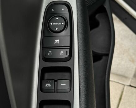 Киа Niro 2019 в Хмельницком на Automoto.ua Белый Киа Niro, объемом двигателя 1.6 л и пробегом 320 тыс. км за 12400 $, фото 20 на Automoto.ua
