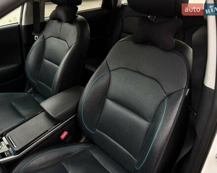 Киа Niro 2019 в Львове на Automoto.ua Белый Киа Niro, объемом двигателя 0 л и пробегом 97 тыс. км за 19000 $, фото 43 на Automoto.ua