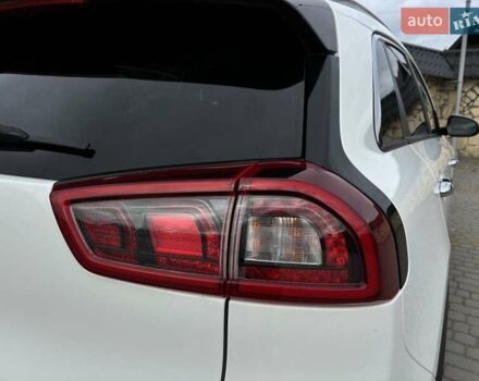 Белый Киа Niro, объемом двигателя 0 л и пробегом 100 тыс. км за 18999 $, фото 27 на Automoto.ua
