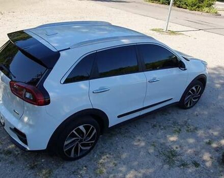 Белый Киа Niro, объемом двигателя 0 л и пробегом 199 тыс. км за 20000 $, фото 20 на Automoto.ua