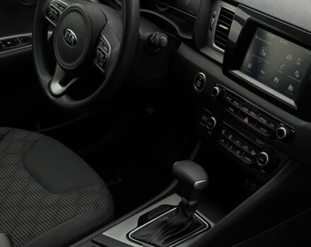 Киа Niro 2019 в Хмельницком на Automoto.ua Белый Киа Niro, объемом двигателя 1.6 л и пробегом 320 тыс. км за 12400 $, фото 16 на Automoto.ua