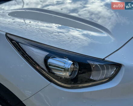 Білий Кіа Niro, об'ємом двигуна 0 л та пробігом 204 тис. км за 17800 $, фото 42 на Automoto.ua