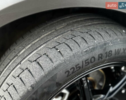 Білий Кіа Niro, об'ємом двигуна 0 л та пробігом 74 тис. км за 18700 $, фото 8 на Automoto.ua